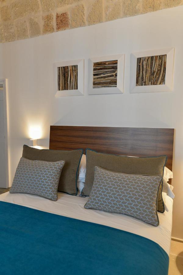 B-Welcome Rooms Of Charme E Relax Polignano a Mare Exterior photo